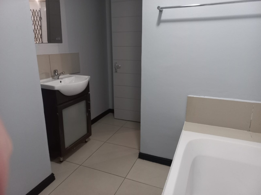 2 Bedroom Property for Sale in Gansbaai Central Western Cape